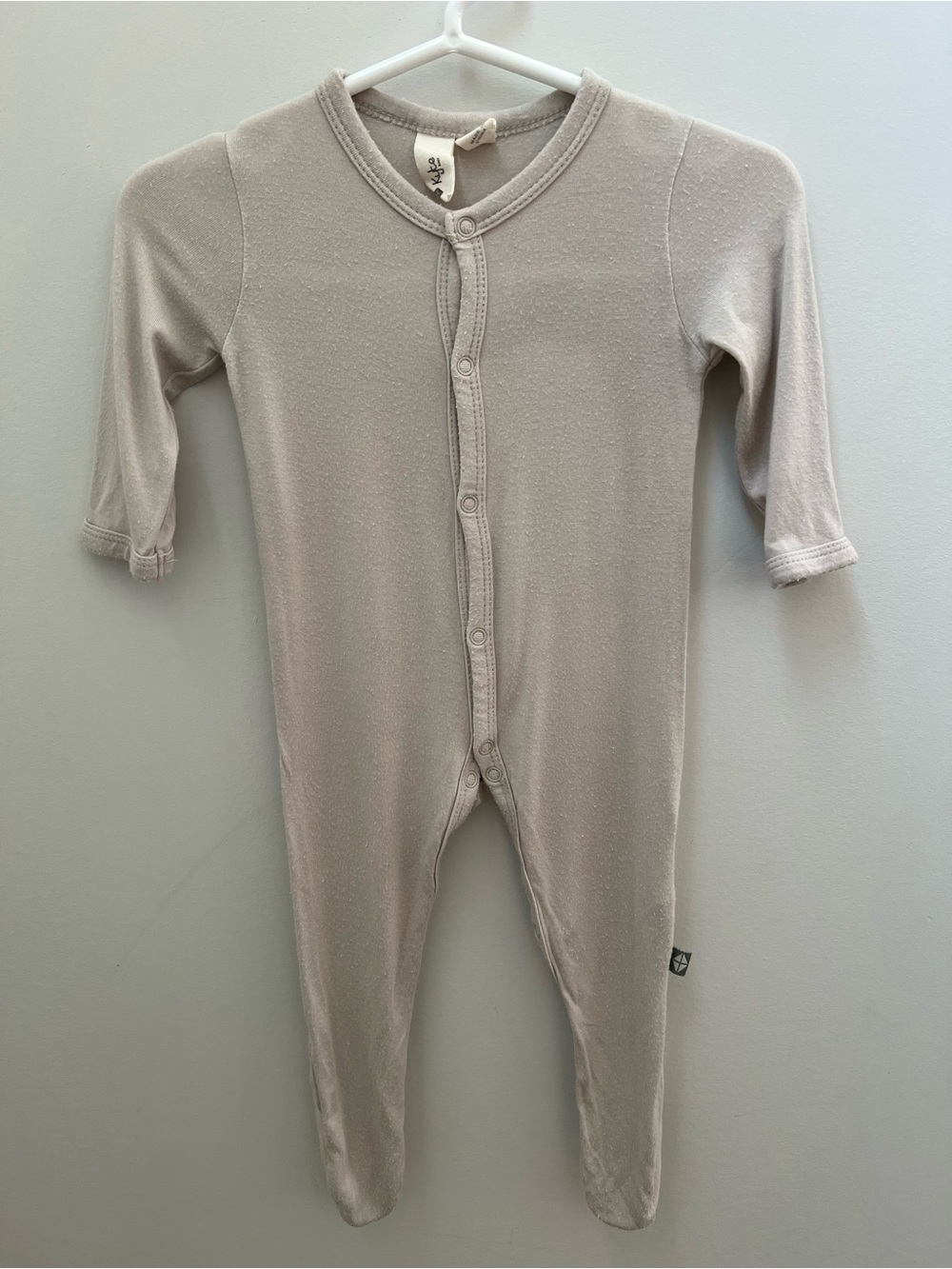 Kyte BABY Light Beige Snap-Front Footed One-Piece